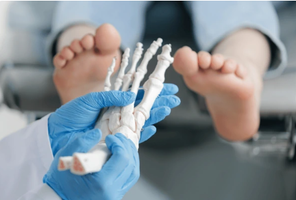 2 What Is the Difference Between Podiatry and Chiropody
